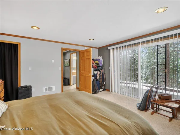 $1,499,900 | 483 Paradise Road, Pinehurst, ID 83850