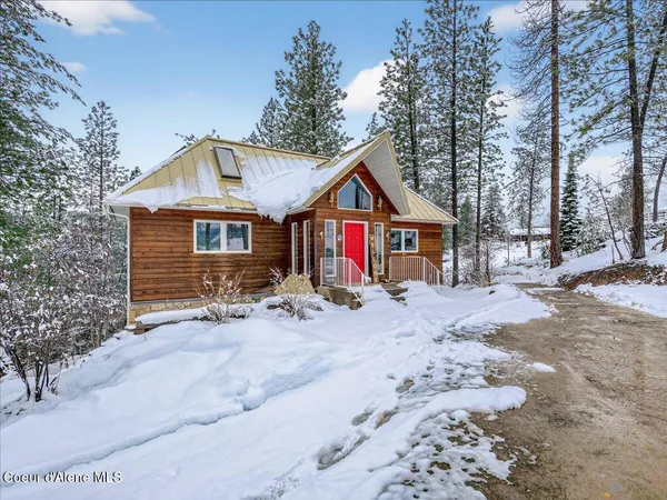 $1,399,900 | 483 Paradise Road, Pinehurst, ID 83850
