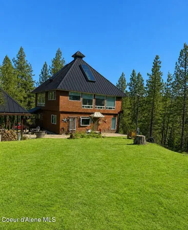 $1,399,900 | 483 Paradise Road, Pinehurst, ID 83850