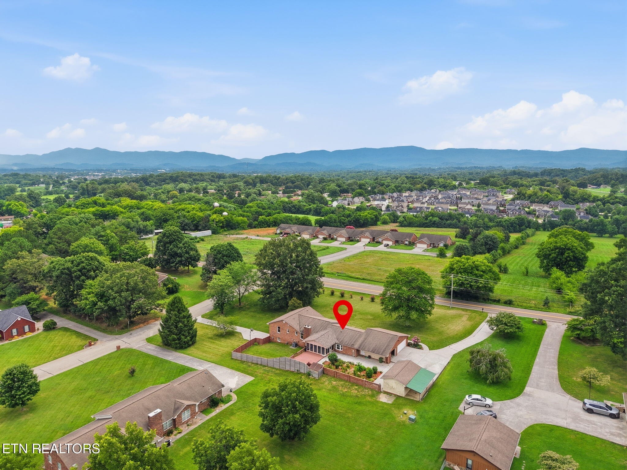 2709 Sevierville Road Maryville, TN 37804 - Photo 3 of 55 Gallery Image 3