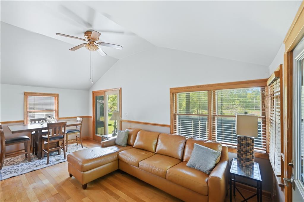 2310 South Keel Ridge Road Hermitage, PA 16148 - Photo 20 of 50 FAMILY ROOM