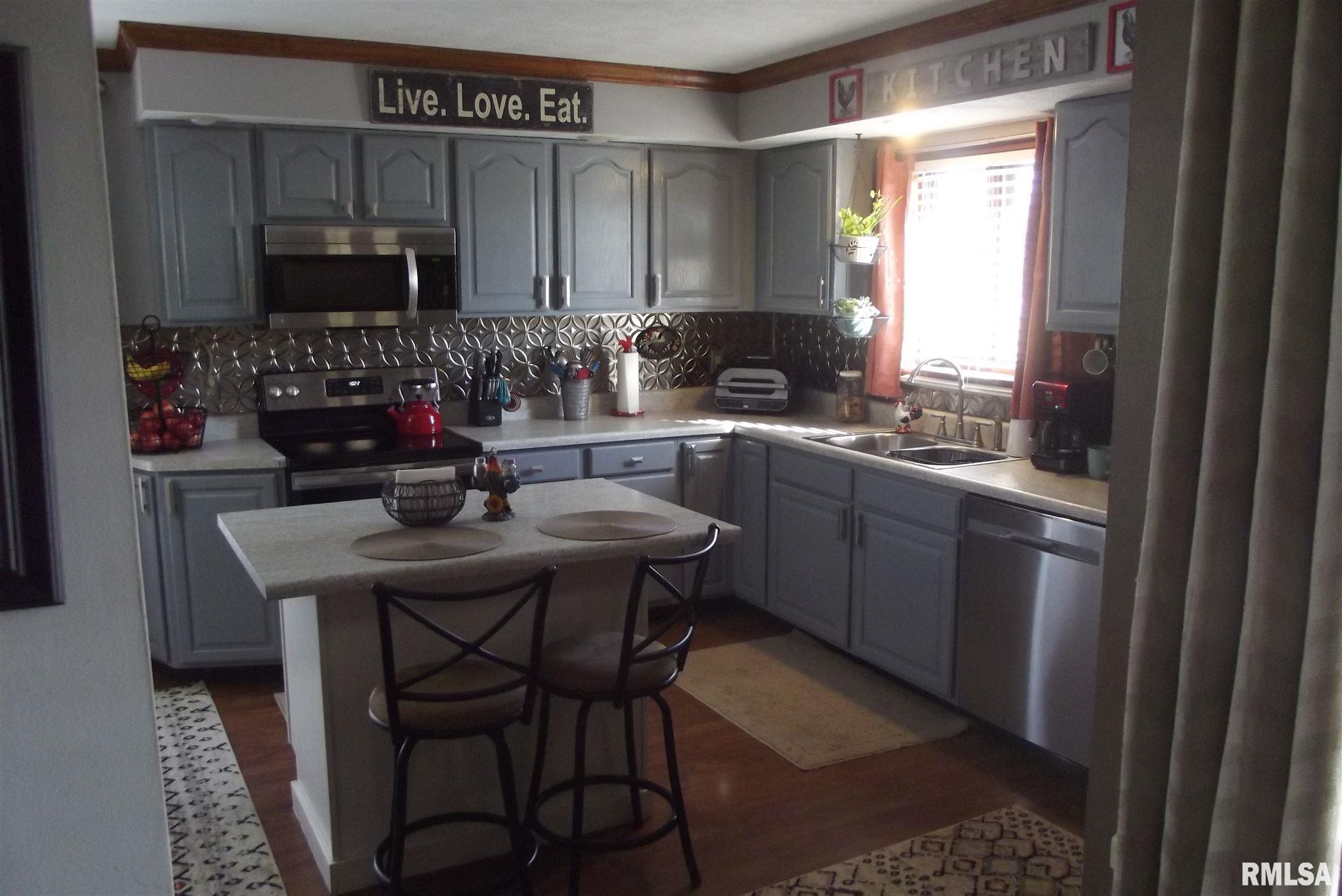 2300 Harrier Road Springfield, IL 62711 - Photo 15 of 19