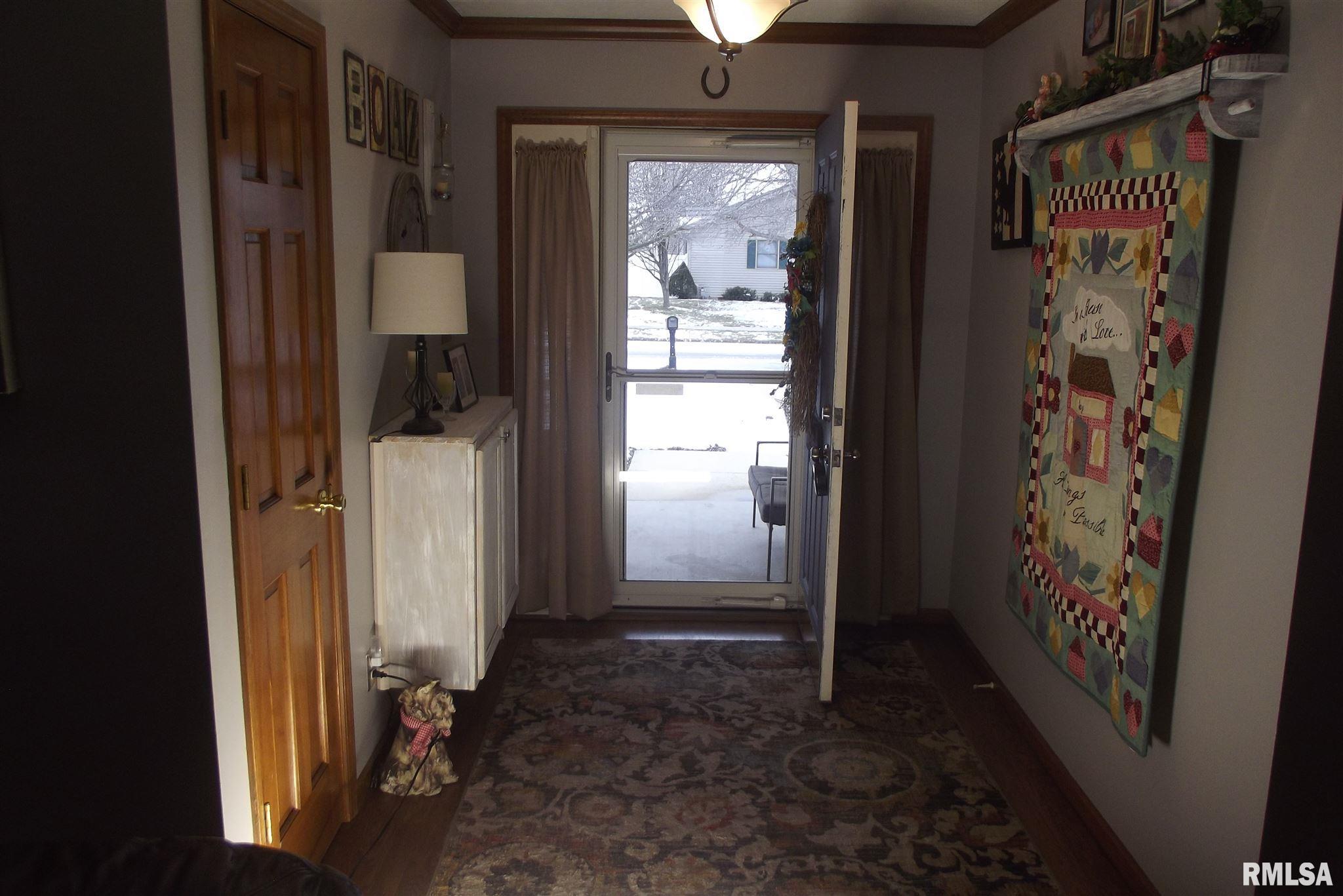 2300 Harrier Road Springfield, IL 62711 - Photo 5 of 19