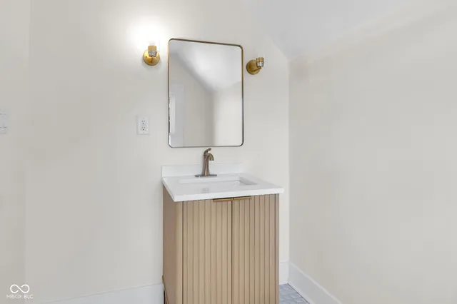 $950,000 | 2030 North Alabama Street, Indianapolis, IN 46202