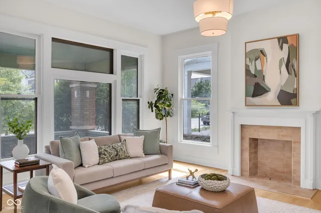 $950,000 | 2030 North Alabama Street, Indianapolis, IN 46202