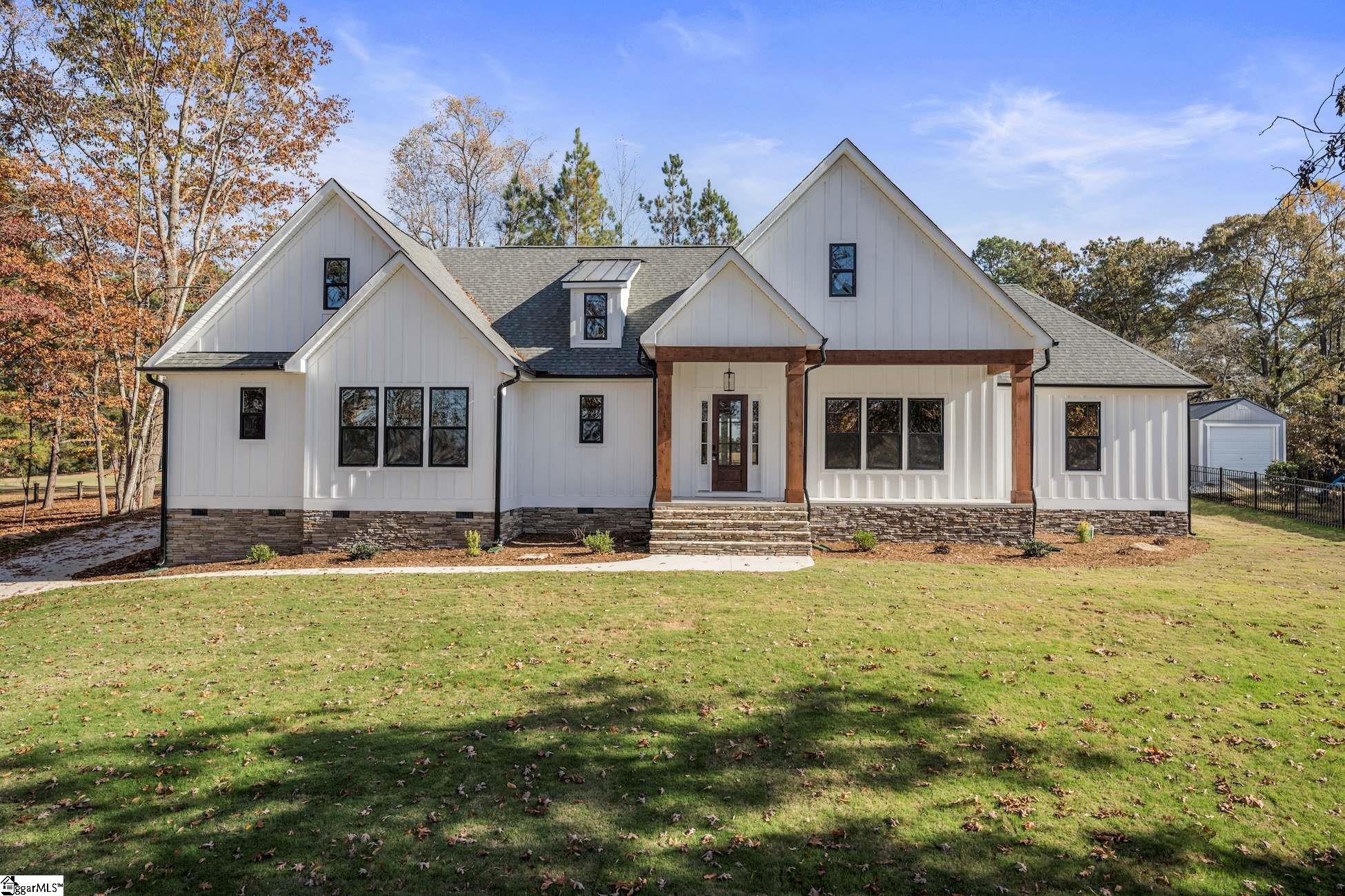 107 Linkside Drive Anderson, SC 29621 - Photo 1 of 24