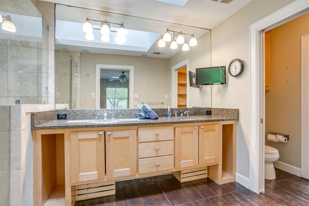 1107 North Cockrell Hill Road DeSoto, TX 75115 - Photo 22 of 40