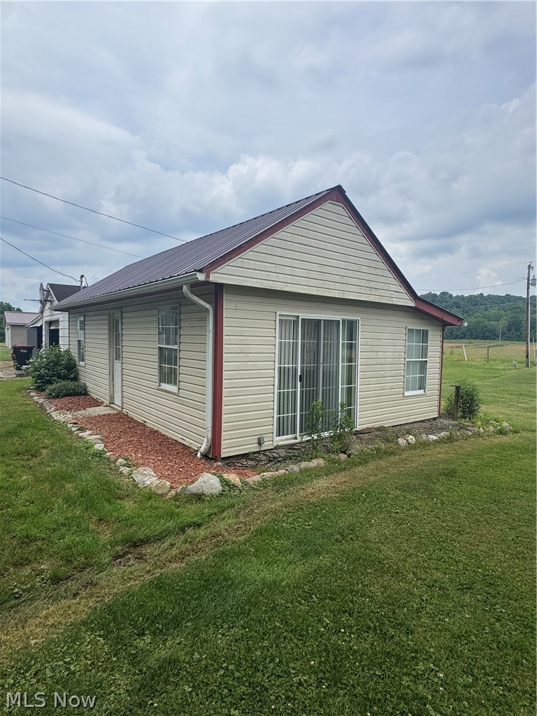 7885 Old River Road Philo, OH 43771 - Photo 8 of 28