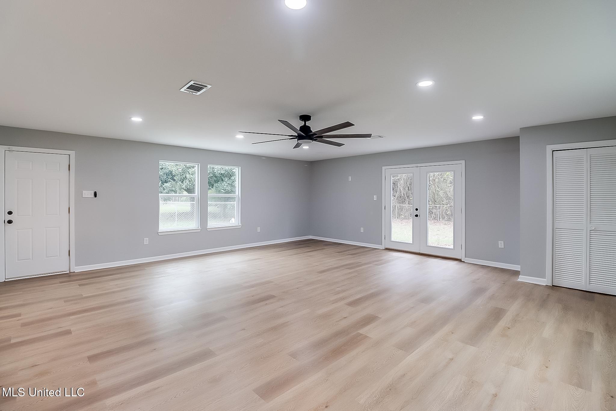 335 Jim Money Road Biloxi, MS 39531 - Photo 14 of 32 14