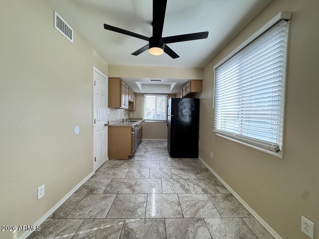 948 South Alma School Road, Unit 9 Mesa, AZ 85210 - Photo 10 of 17 0D0EC357-B5EB-4829-ABD3-3D36D22674F3_1_1