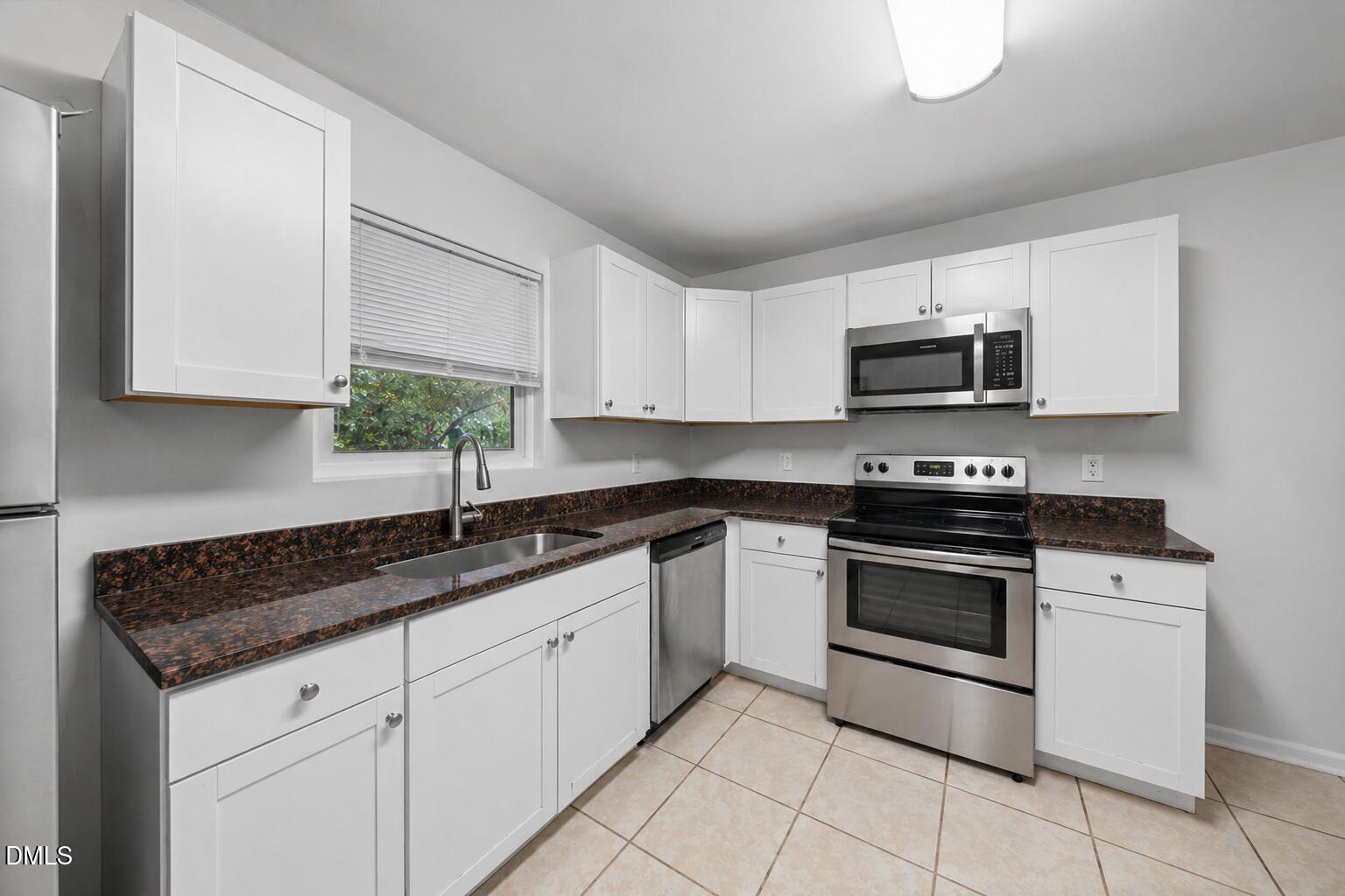 1208 Rosedale Avenue Durham, NC 27707 - Photo 6 of 22 1208 6