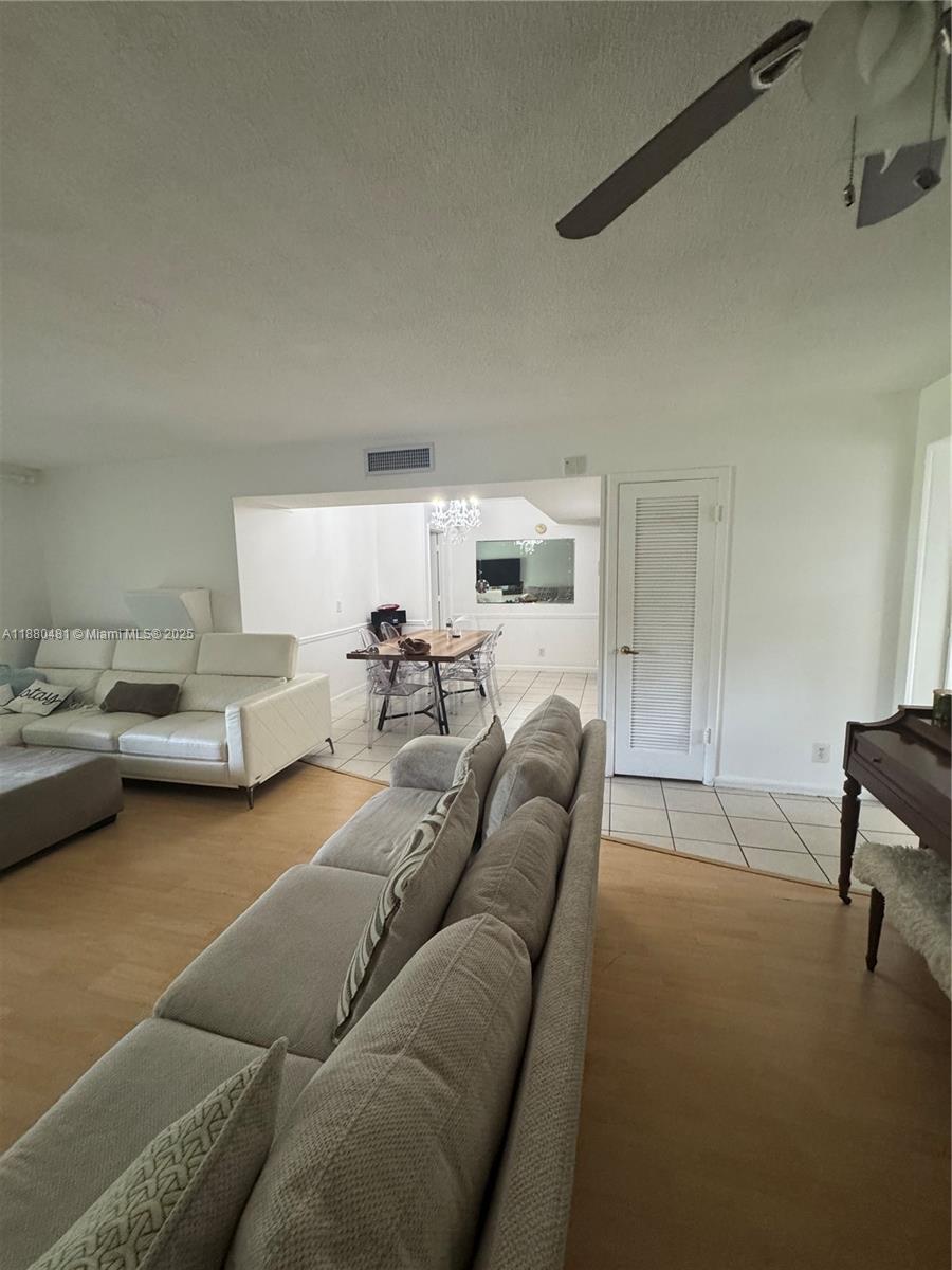 10 Southeast 13th Street, Unit A3 Boca Raton, FL 33432 - Photo 3 of 11 Gallery Image 3