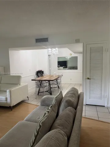 $210,000 | 10 Southeast 13th Street, Unit A3, Boca Raton, FL 33432