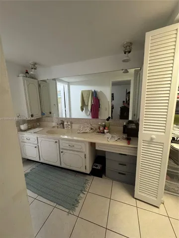 $210,000 | 10 Southeast 13th Street, Unit A3, Boca Raton, FL 33432