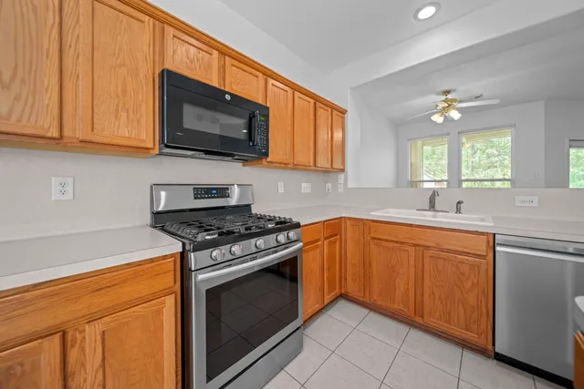 $299,900 | 91 North Avonlea Circle, The Woodlands, TX 77382