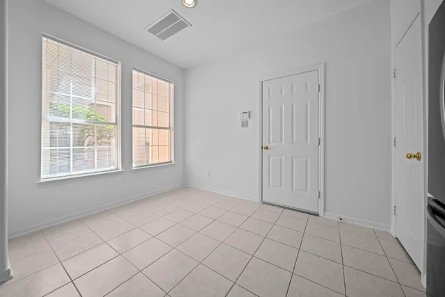 $299,900 | 91 North Avonlea Circle, The Woodlands, TX 77382