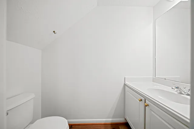 $299,900 | 91 North Avonlea Circle, The Woodlands, TX 77382