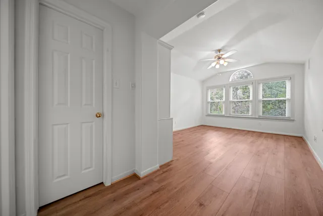 $299,900 | 91 North Avonlea Circle, The Woodlands, TX 77382