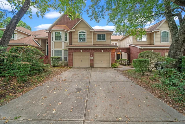 $299,900 | 91 North Avonlea Circle, The Woodlands, TX 77382