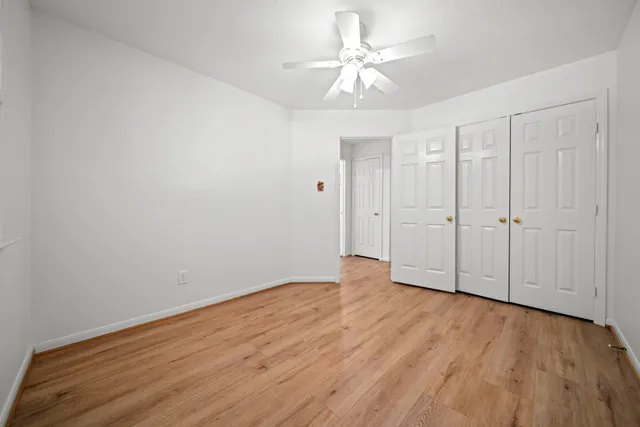 $299,900 | 91 North Avonlea Circle, The Woodlands, TX 77382