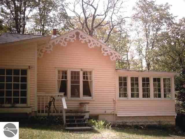 6283 South Dunns Farm Road Maple City, MI 49664 - Photo 9 of 9 1678866-8.JPG