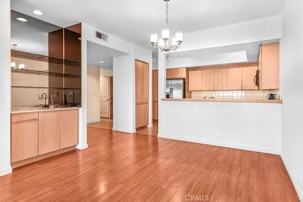 $4,200 | 10650 Kinnard Avenue, Unit 206, Los Angeles, CA 90024
