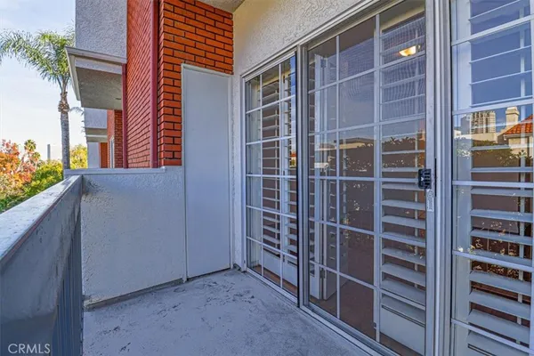 $4,200 | 10650 Kinnard Avenue, Unit 206, Los Angeles, CA 90024