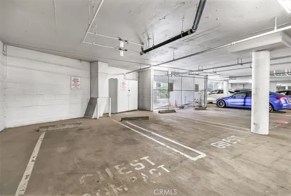 $4,200 | 10650 Kinnard Avenue, Unit 206, Los Angeles, CA 90024