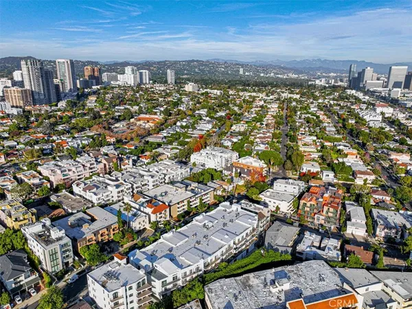 $4,200 | 10650 Kinnard Avenue, Unit 206, Los Angeles, CA 90024