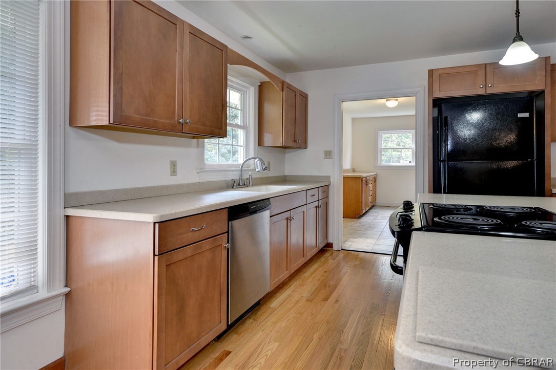14401 Stage Road Lanexa, VA 23089 - Photo 11 of 35 Plenty of room for those who like to cook