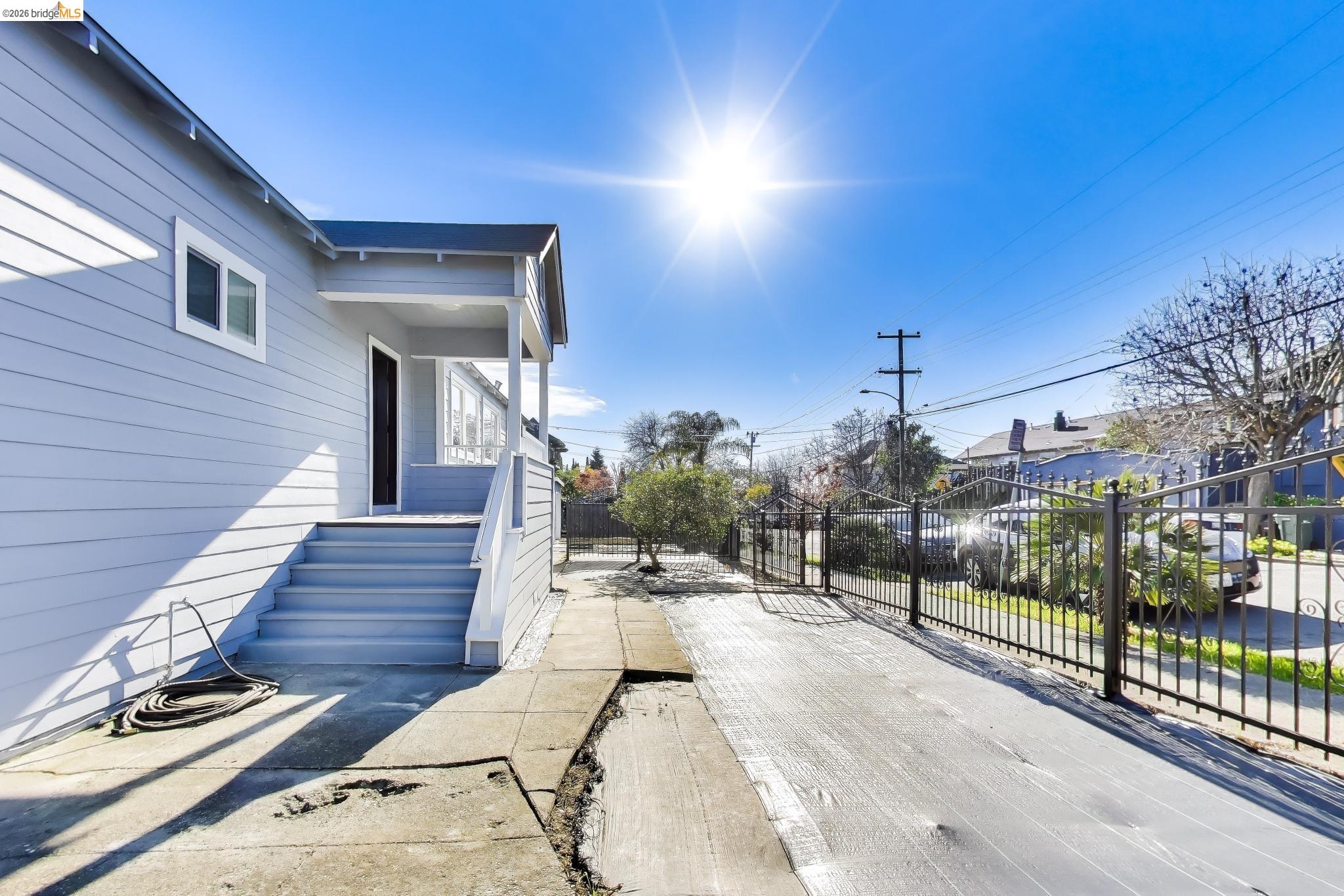 1978 Rosedale Avenue Oakland, CA 94601 - Photo 3 of 36 a view of a balcony with chairs