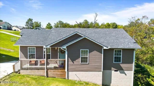 $238,500 | 236 Sandy Hill Road, La Follette, TN 37766