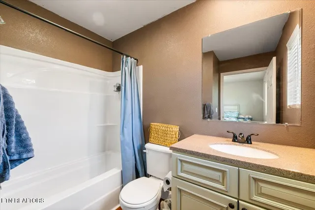 $238,500 | 236 Sandy Hill Road, La Follette, TN 37766