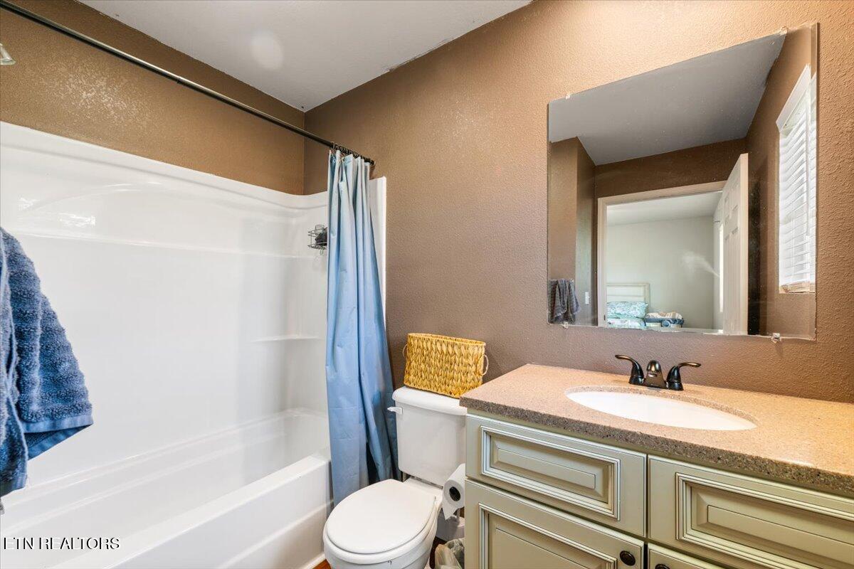 236 Sandy Hill Road La Follette, TN 37766 - Photo 12 of 16 Master Bathroom