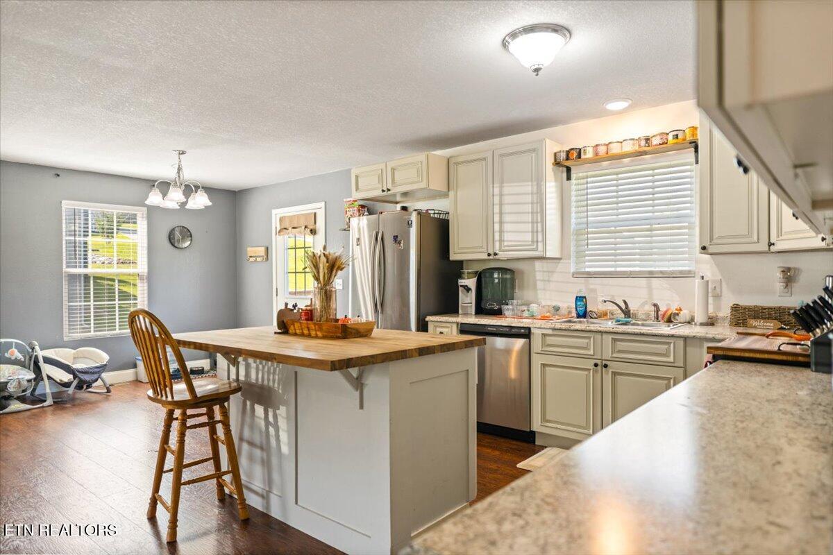 236 Sandy Hill Road La Follette, TN 37766 - Photo 7 of 16 Kitchen
