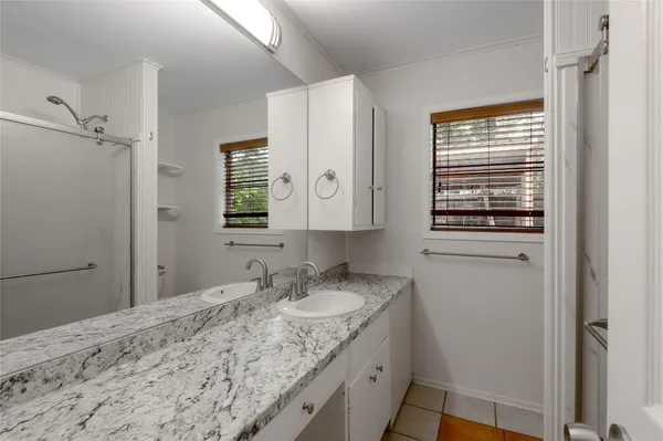 $799 | 1412 22nd Street, Unit B, Huntsville, TX 77340