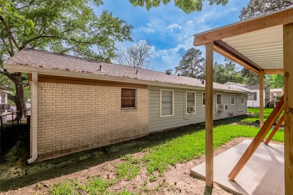 $799 | 1412 22nd Street, Unit B, Huntsville, TX 77340