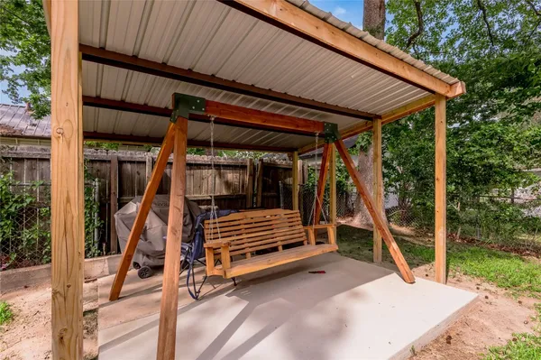 $799 | 1412 22nd Street, Unit B, Huntsville, TX 77340