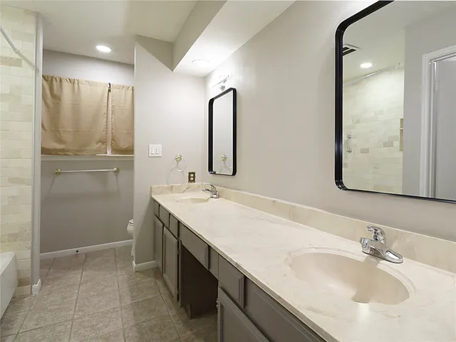 $1,850 | 3413 Benfield Drive, Houston, TX 77082