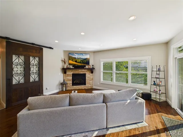 $1,400,000 | 13226 Cozy Hill Drive, St. Louis, MO 63122