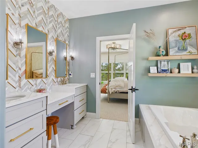 $1,400,000 | 13226 Cozy Hill Drive, St. Louis, MO 63122