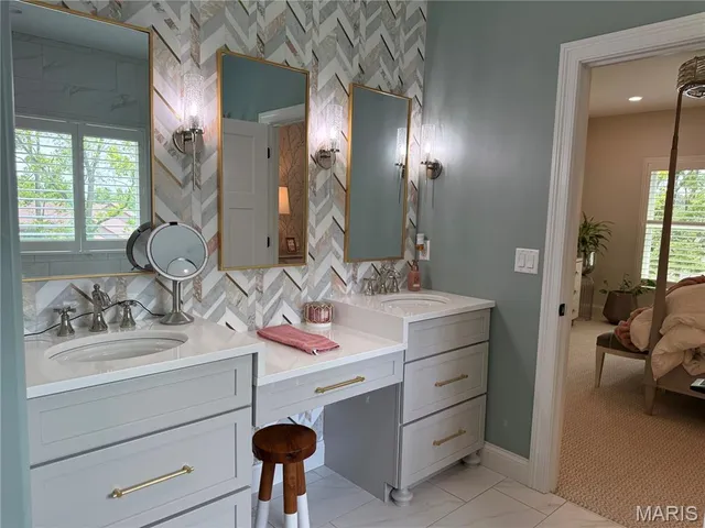 $1,400,000 | 13226 Cozy Hill Drive, St. Louis, MO 63122