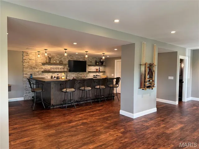 $1,400,000 | 13226 Cozy Hill Drive, St. Louis, MO 63122