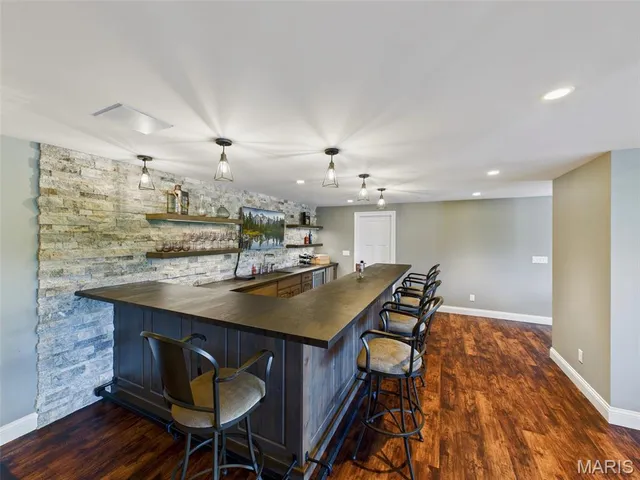 $1,400,000 | 13226 Cozy Hill Drive, St. Louis, MO 63122