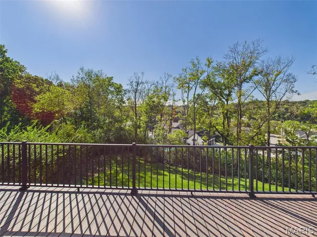 $1,400,000 | 13226 Cozy Hill Drive, St. Louis, MO 63122