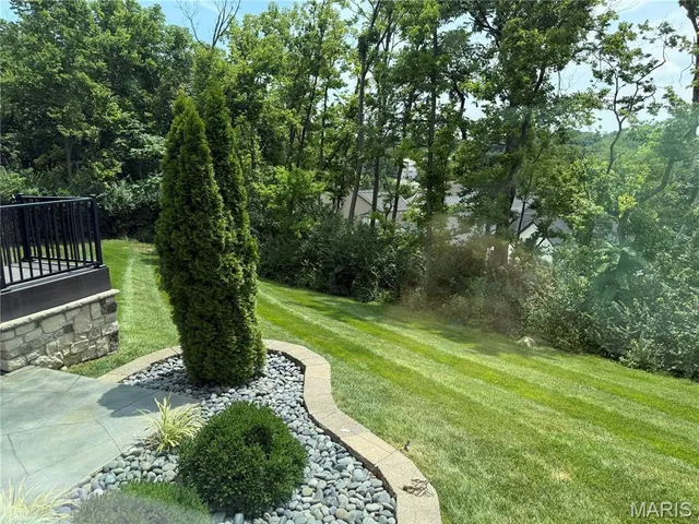 $1,400,000 | 13226 Cozy Hill Drive, St. Louis, MO 63122