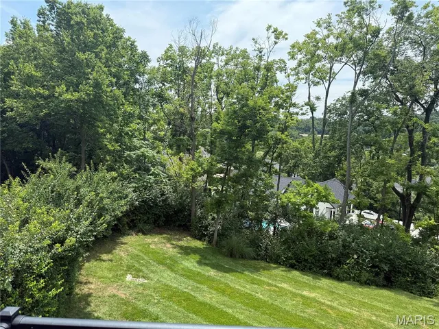 $1,400,000 | 13226 Cozy Hill Drive, St. Louis, MO 63122