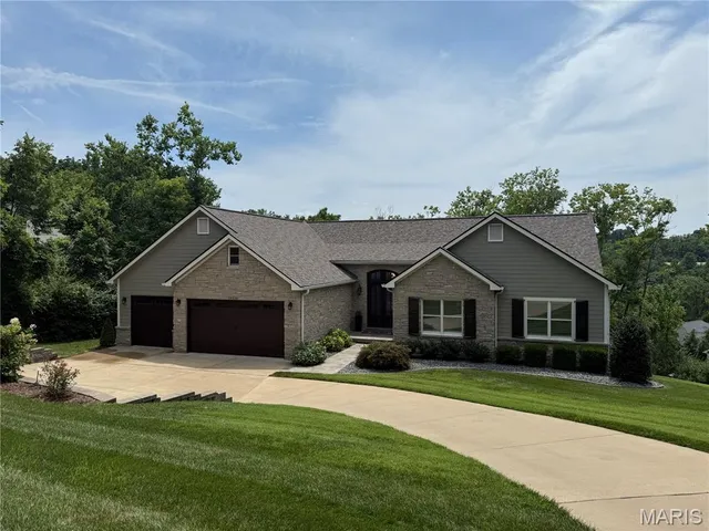 $1,400,000 | 13226 Cozy Hill Drive, St. Louis, MO 63122