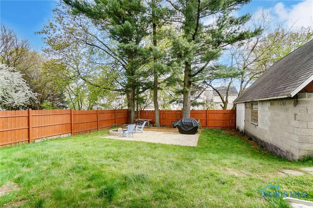 1957 Loxley Road Toledo, OH 43613 - Photo 36 of 39 Gallery Image 36