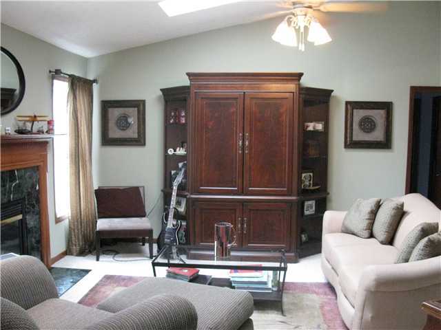 4493 Sherwill Road Columbus, OH 43228 - Photo 2 of 14 Gallery Image 2